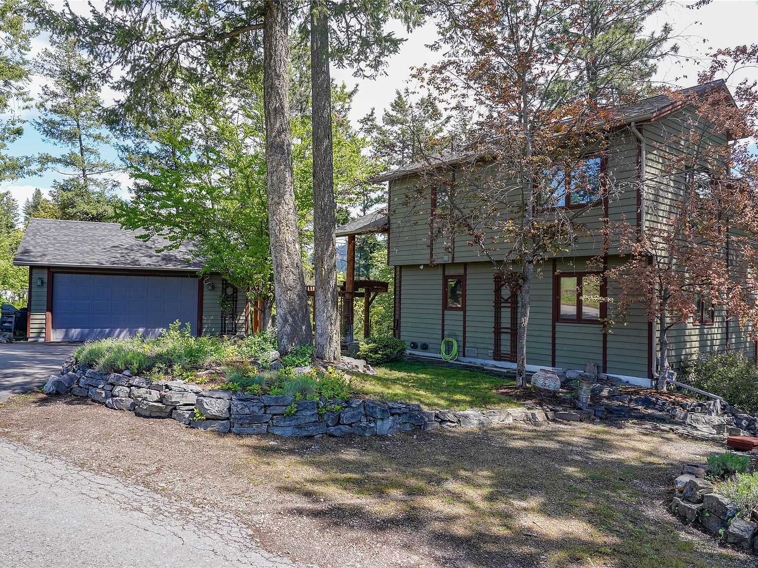 e♡ 14458 Cherry Dr, Bigfork, MT 59911 | MLS #30071732 | Zillow