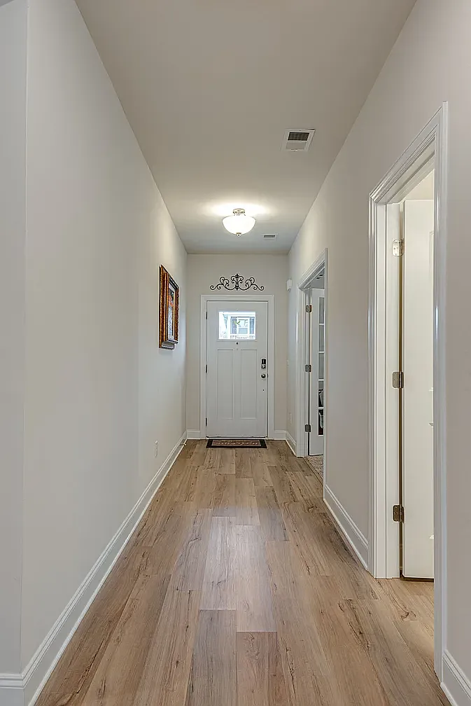 4 bed, 3.5 bath, 2832 sqft, $3,100 — Photo 3
