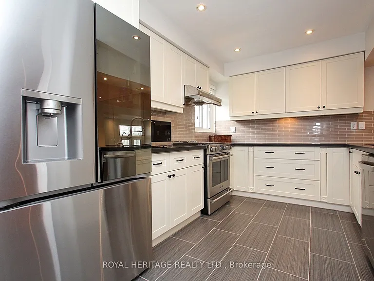 24 Reid Dr #6 — Photo 6