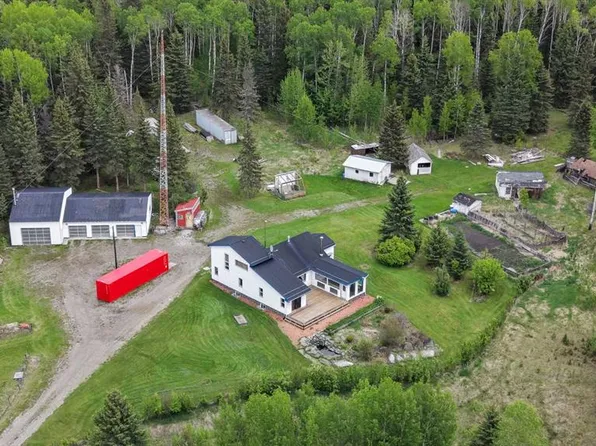33235 N Range Road 64, Mountain View County, AB T0M 1X0