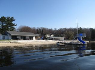22 Woodlawn Ter, Lake Hopatcong, NJ 07849