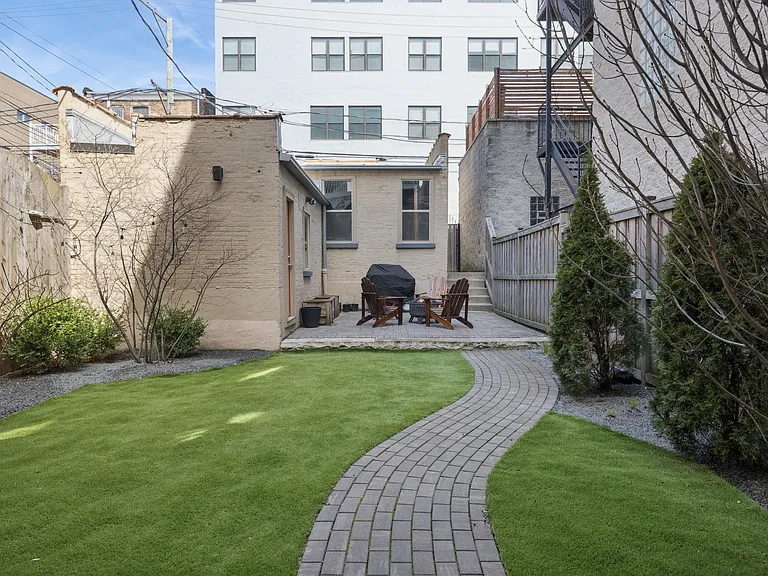 1065 N Marshfield Ave #2 — Photo 28
