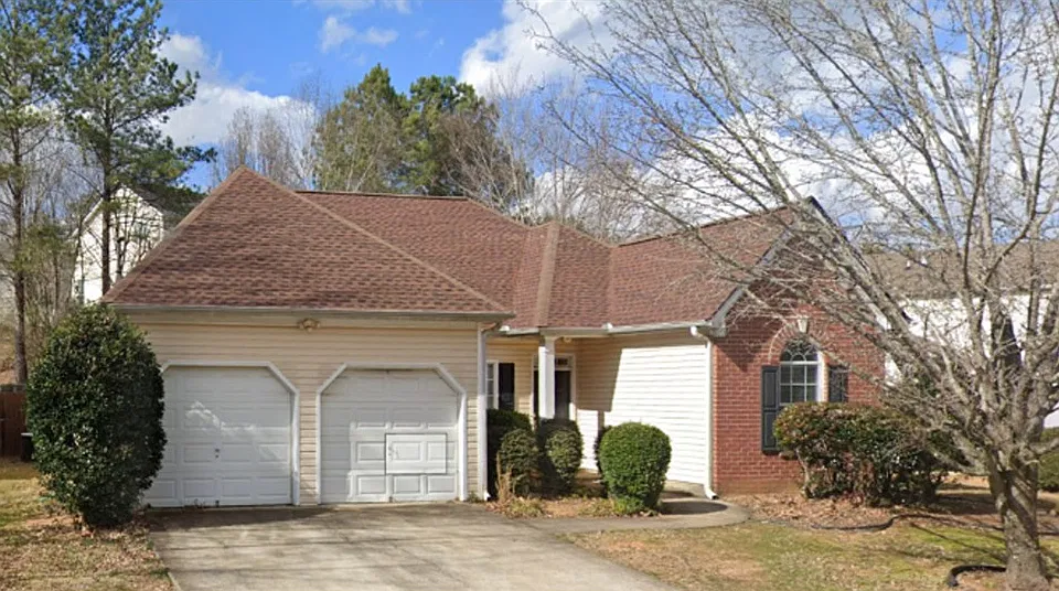 1562 Silver Ridge Dr