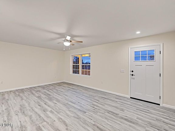 5th image of 1014 Forest Ln