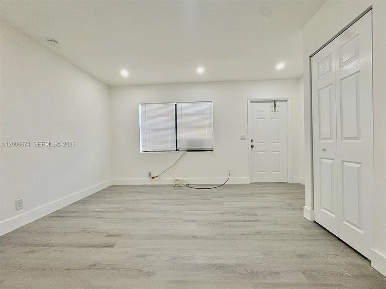417 NW 2nd Ave #0 — Photo 15