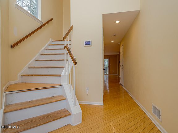 4th image of 128 Heron Court