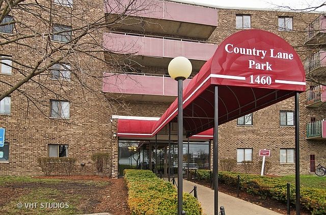 1st image of 1460 Fairlane Dr APT 415