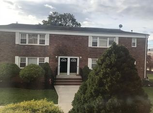 47 Morgan Ln, Bridgewater, NJ 08807