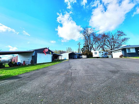 2nd image of 120 Hammel Rd