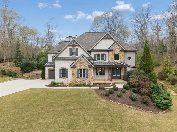 5055 Pointer Rdg, Flowery Branch, GA 30542