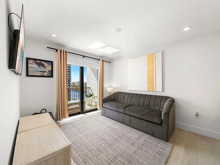 1201 S Ocean Dr #1607N — Photo 19
