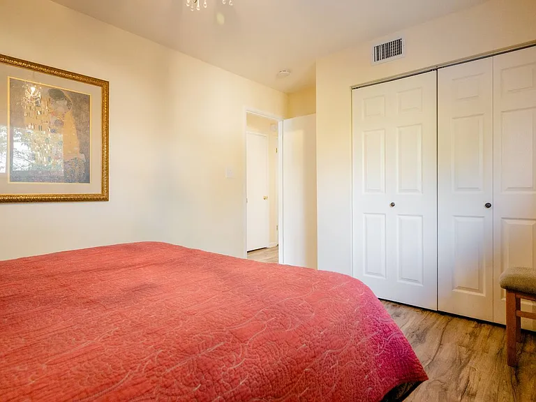 271 Sharp Cir #4 — Photo 11