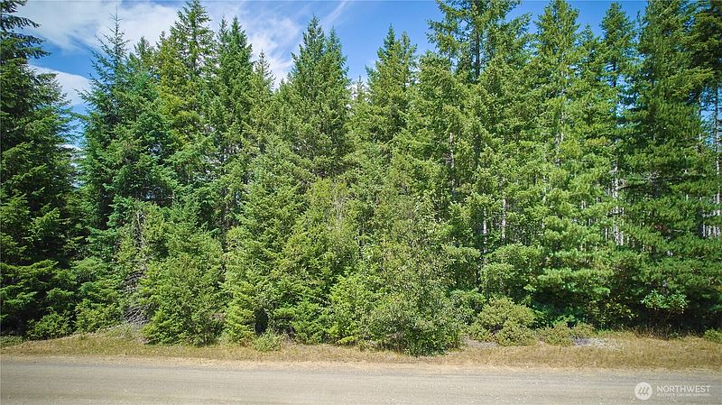 2nd image of 500 E Morris Creek Drive