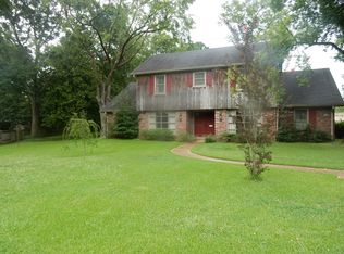 5455 Charter Oak Pl, Jackson, MS 39211