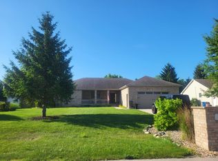 2425 Indian Grass Rd, Morris, IL 60450