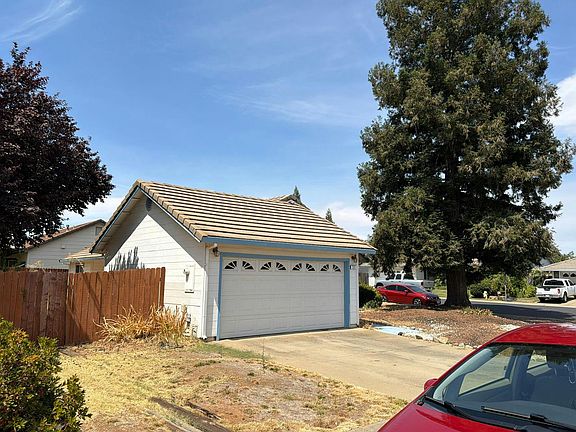 3rd image of 355 Brierwood Way