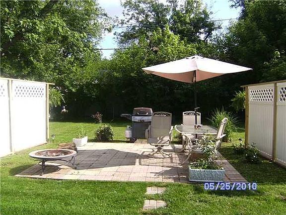 4th image of 2201 E Epler Ave