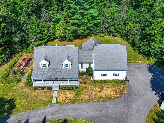 2nd image of 79 Quarterhorse Drive