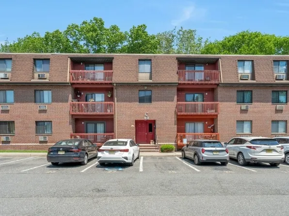 666 Mill St, Belleville Twp., NJ 07109