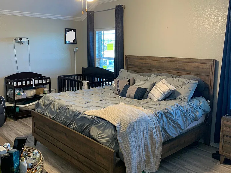 2801 Curtis Dr — Photo 12