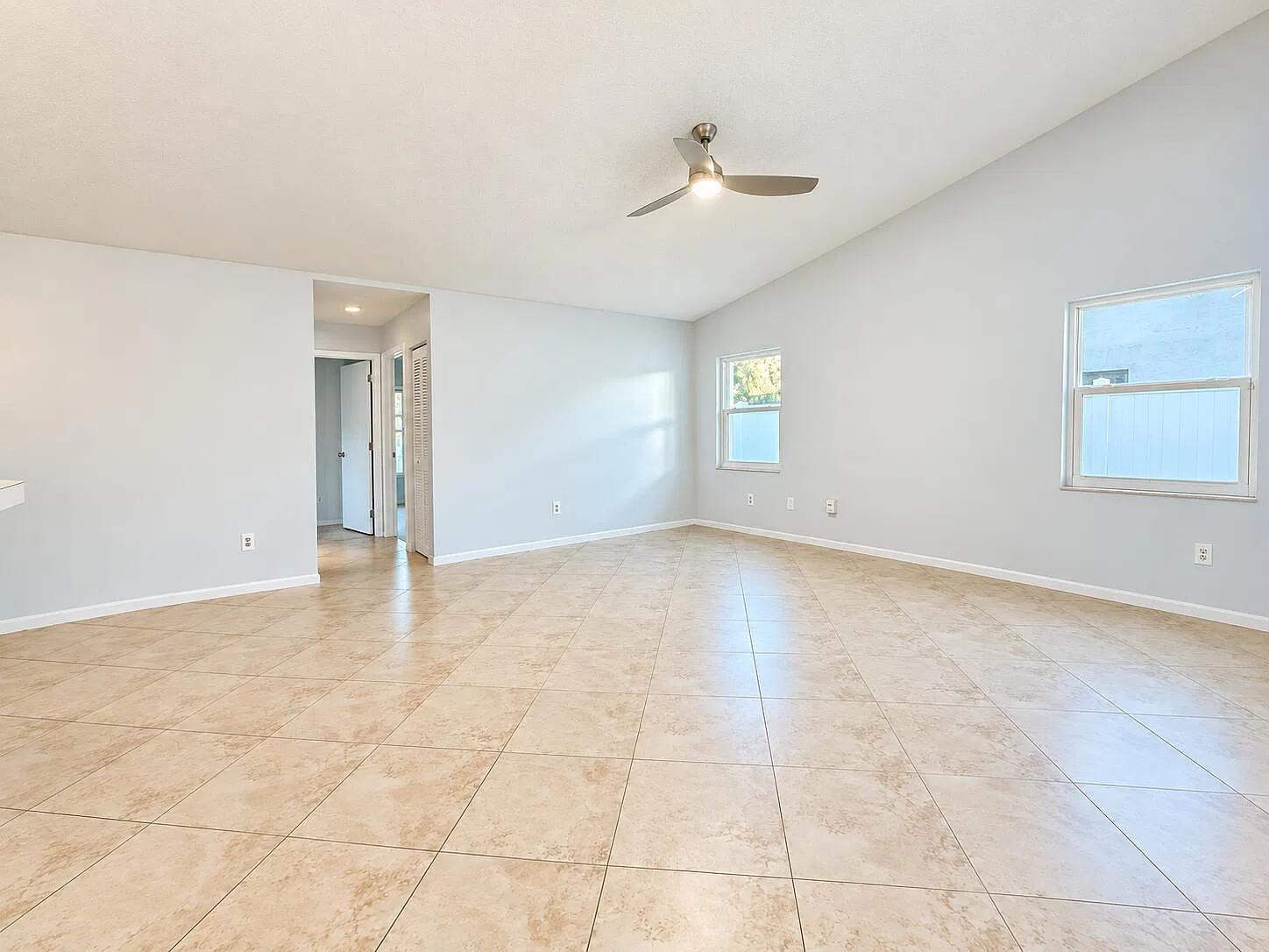 3 bed, 2.0 bath, 2236 sqft, $3,500 — Photo 3