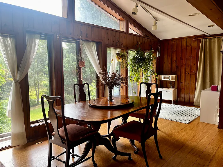 1231 Hillcrest Rd — Photo 8
