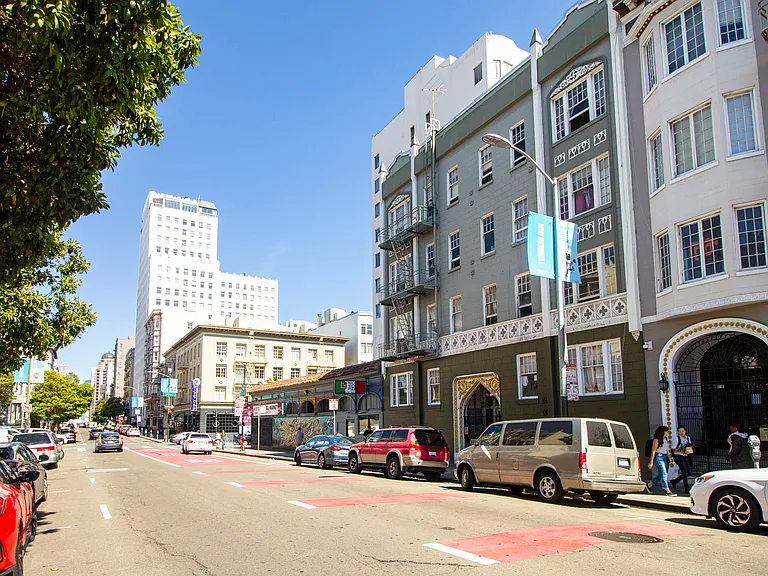 735 Ofarrell St — Photo 4