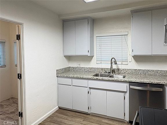 5th image of 1123 Tully Rd