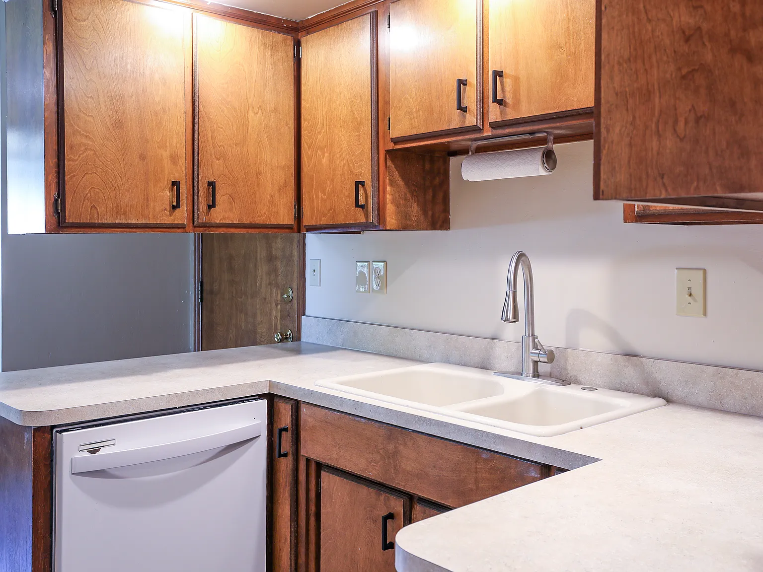 2 bed, 1300 sqft, $1,350 — Photo 4