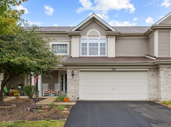 562 Lancaster Dr, Hampshire, IL 60140