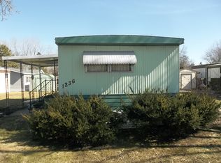1236 Cougar Ln, Saint Paul, MN 55119