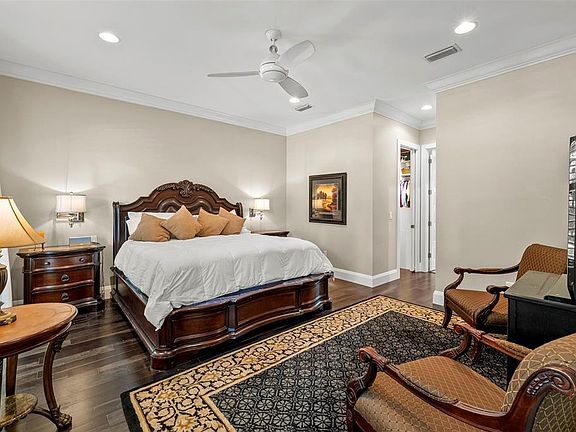 4th image of 3211 W BAY VILLA AVENUE