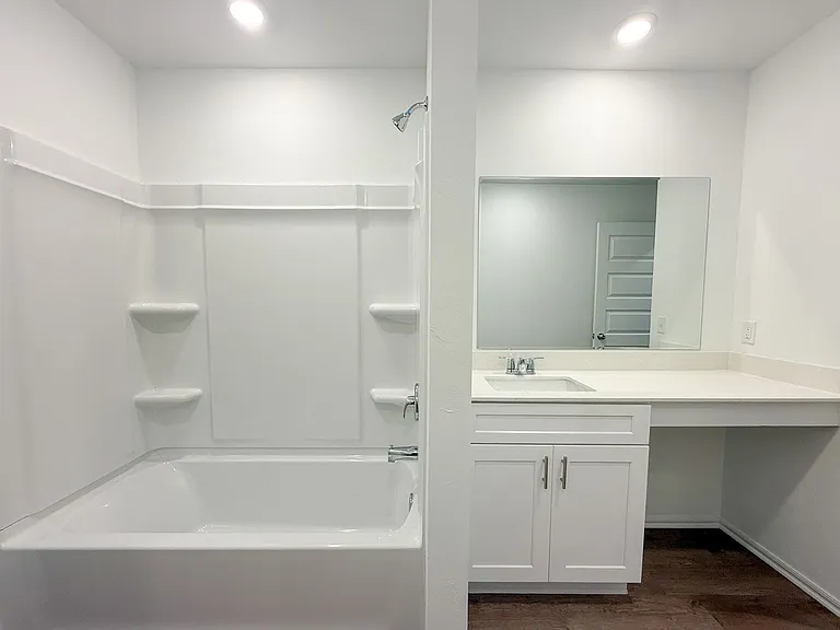 16309 Harvester Dr — Photo 22