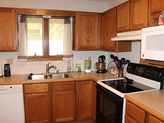 4th image of 1010 E Betsy Ross Dr