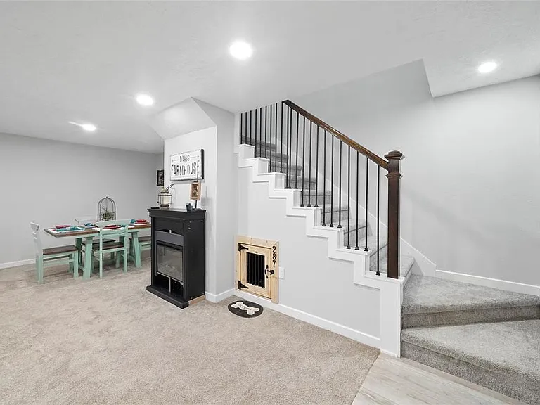 287 Blue Lake Dr — Photo 9