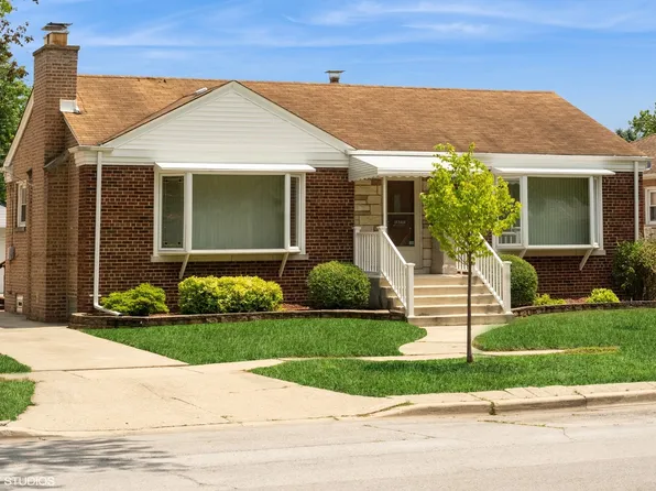 9349 S Ridgeway Ave, Evergreen Park, IL 60805