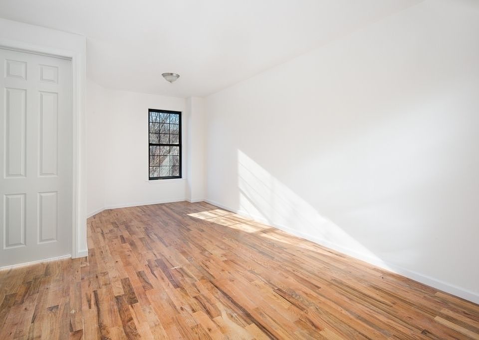 1st image of 165 Mac Dougal St #3F