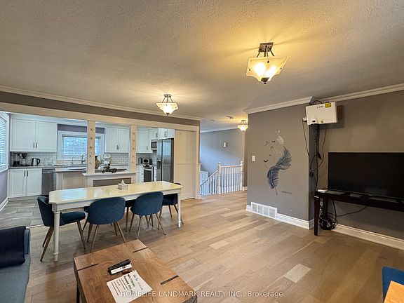 5th image of 119 Blake St