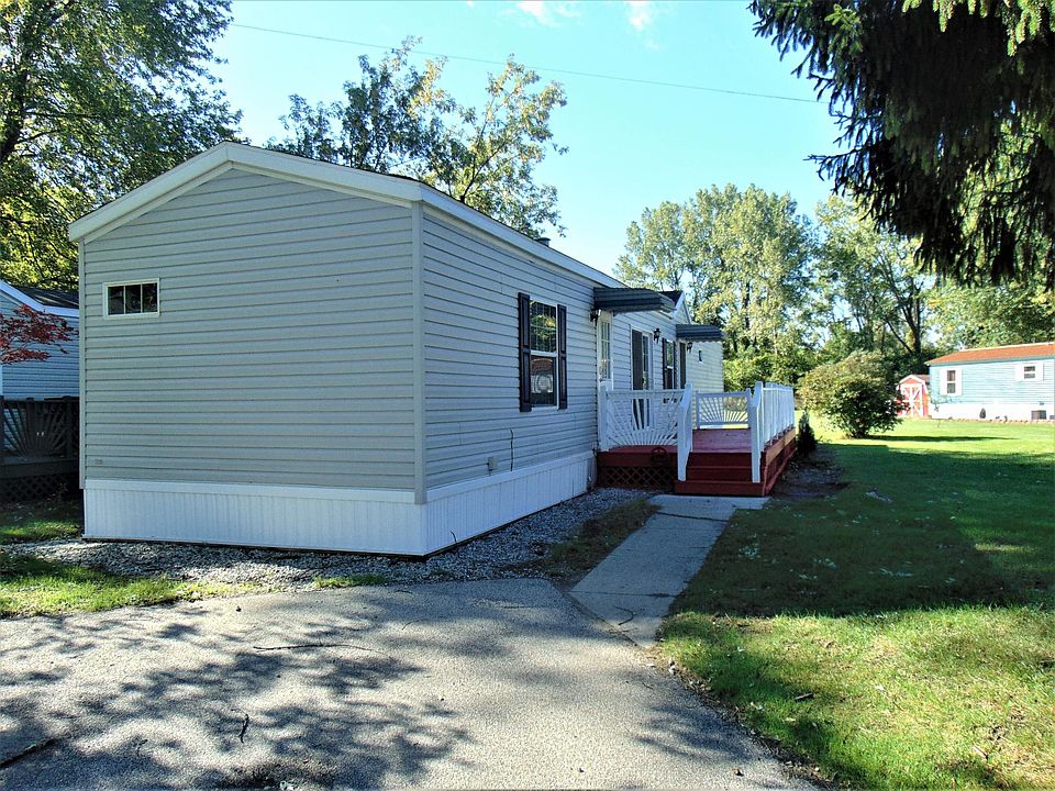 This is a Front view of this Beautiful home with off the street parking for your 2 vehicles.