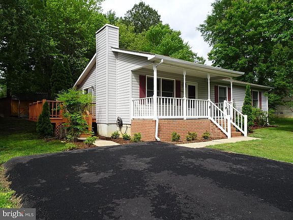 3rd image of 6013 Windsor Dr