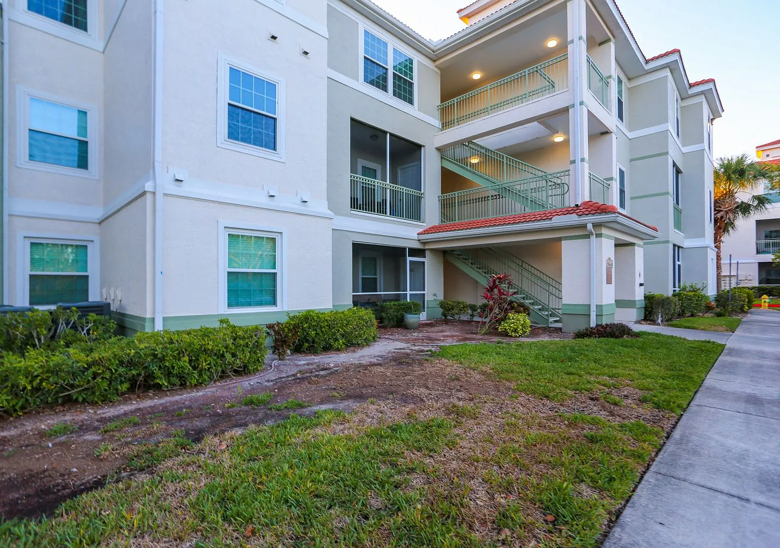 The Tides At Pelican Landing**Great Location**Walk To Coconut Point** 2/2 Condo ** Unfurnished An... — Photo 1