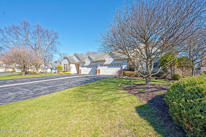 4th image of 9 Dalton Court