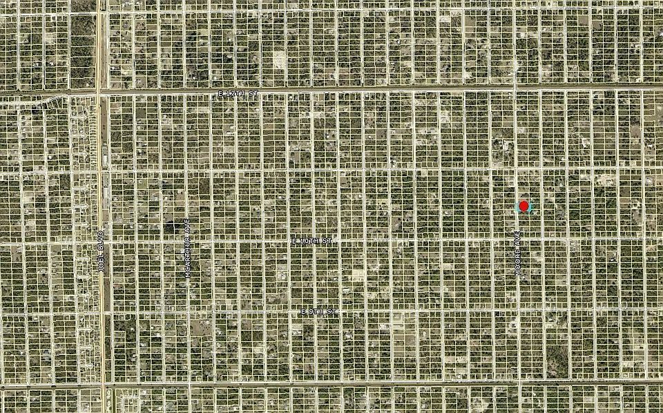 2nd image of 1010 Moore Ave