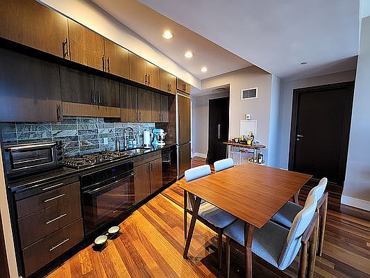 5th image of 150 Myrtle Ave #2607