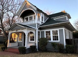 606 W 6th St, Taylor, TX 76574