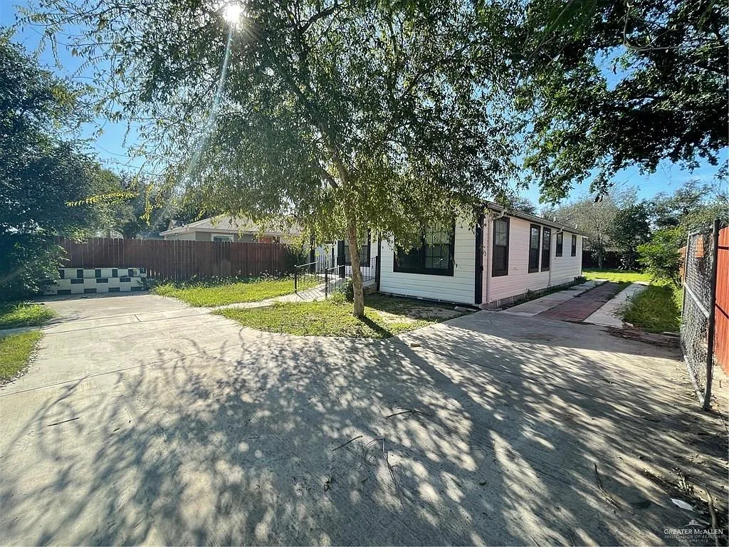 3 bed, 2.0 bath, 1144 sqft, $1,500 — Photo 4