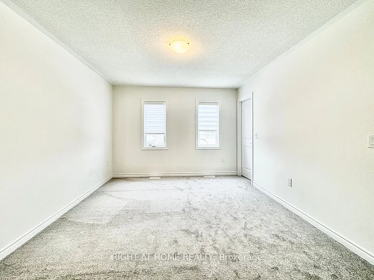 79 Calypso Ave — Photo 12