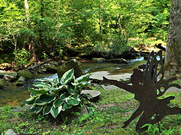 4th image of 50 Angels Cove Trl