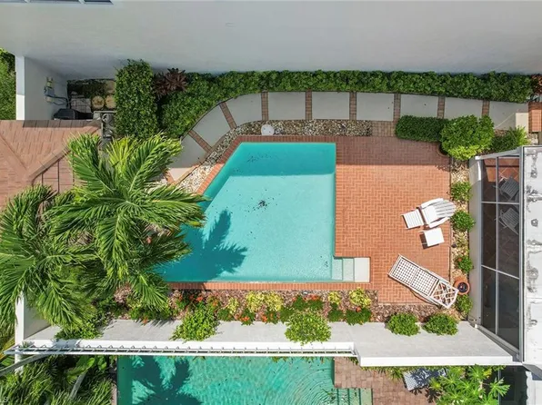 1136 6th St S 5, Naples, FL 34102