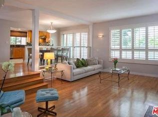 192 N Crescent Dr, Beverly Hills, CA 90210